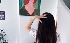 女生喊疼男生越往里寨AQQ娱乐